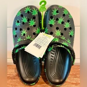 NWT Classic CROCS Size M12 Hemp Leaf Weed Comfort Shoes